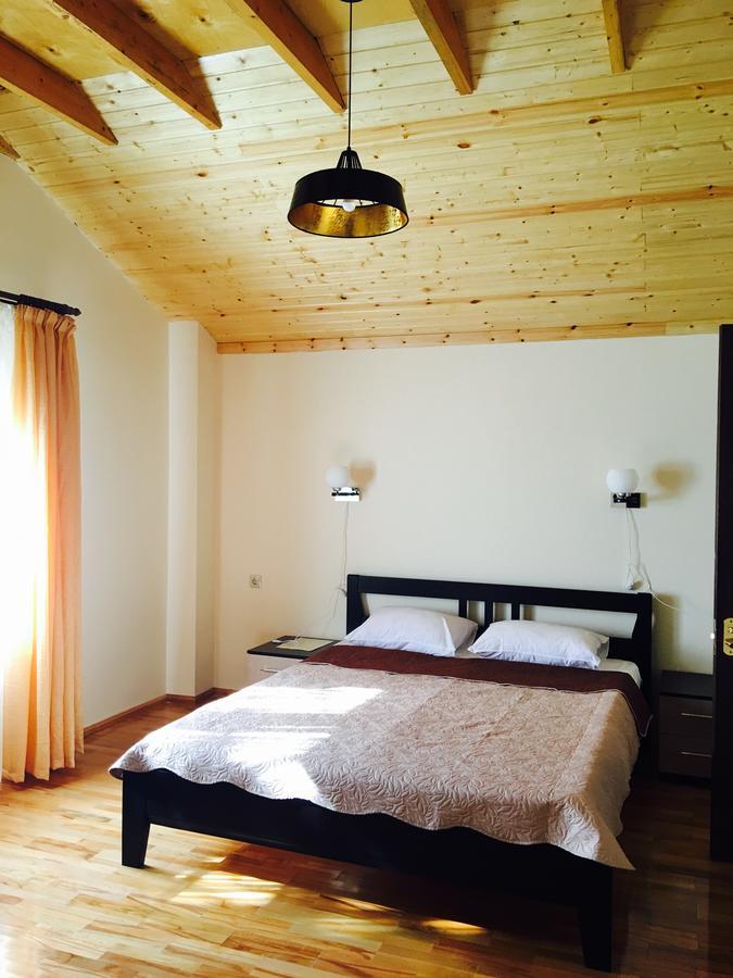 Киараз Старт Hotel Pitsunda Eksteriør billede