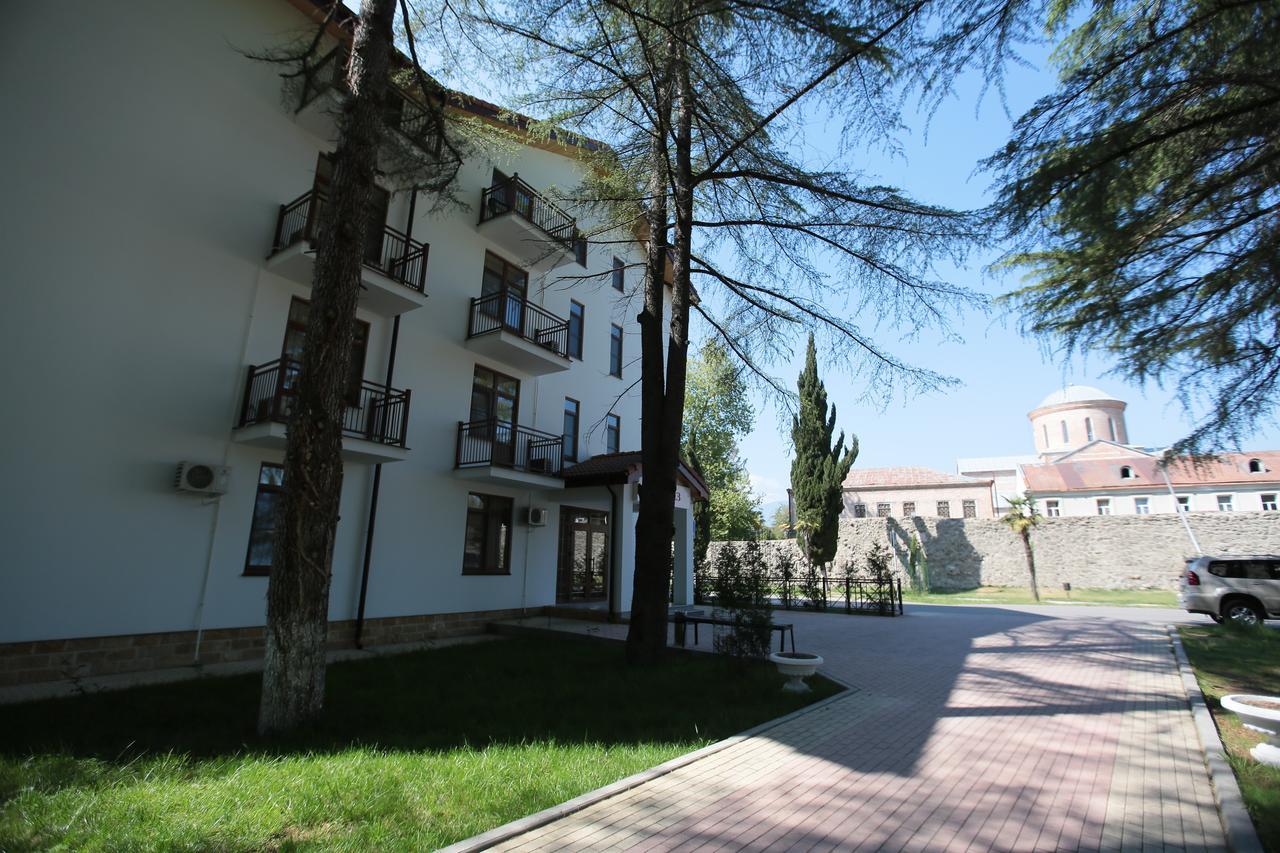 Киараз Старт Hotel Pitsunda Eksteriør billede