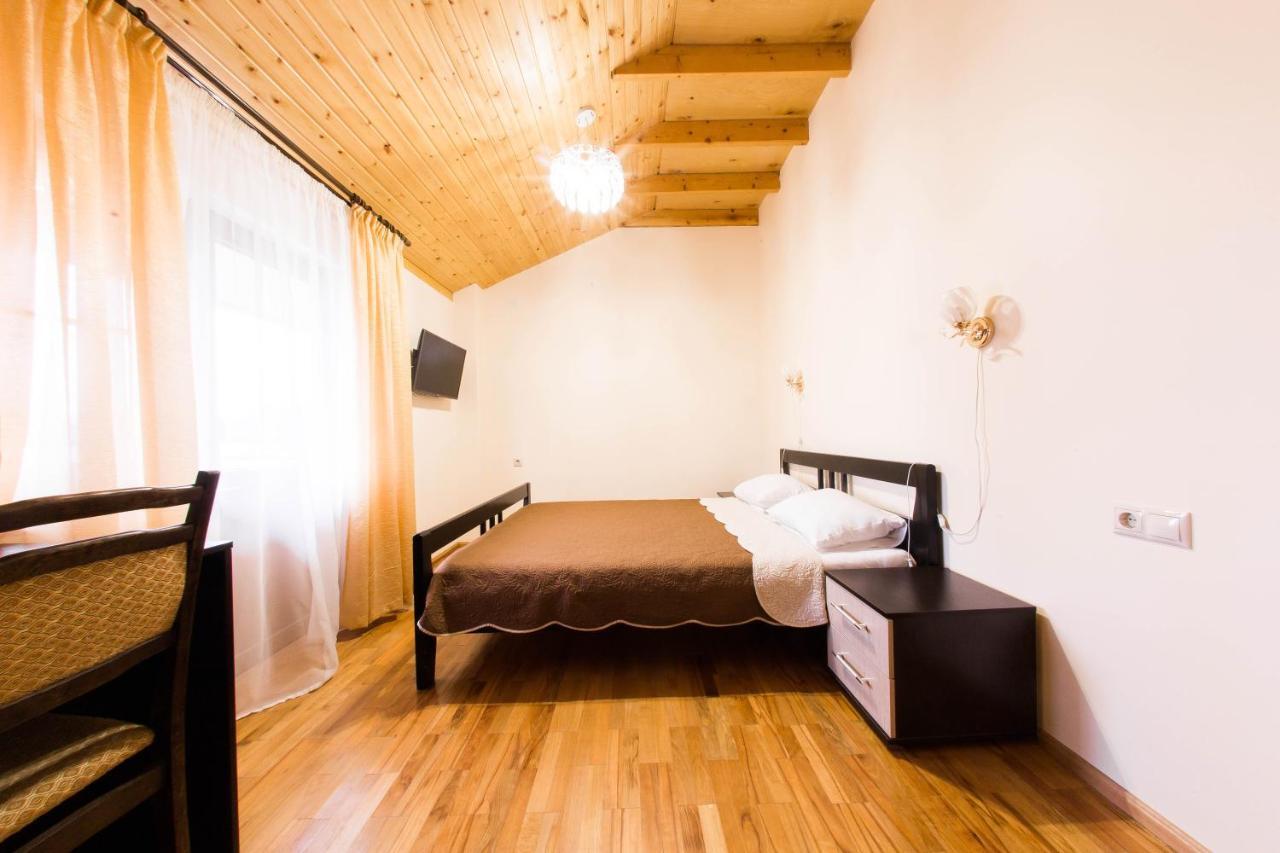 Киараз Старт Hotel Pitsunda Eksteriør billede