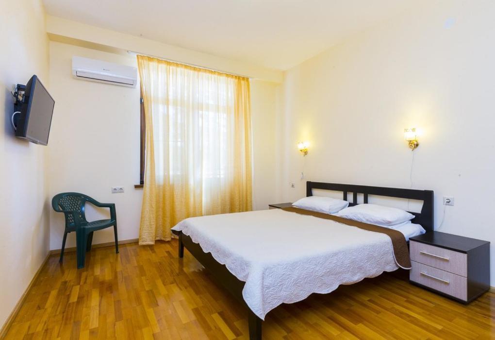 Киараз Старт Hotel Pitsunda Eksteriør billede